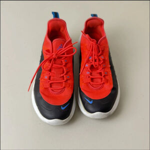 Nike Air Max Axis Red Black Blue Sneakers Youth 6Y / Women’s 8 Running Shoes
